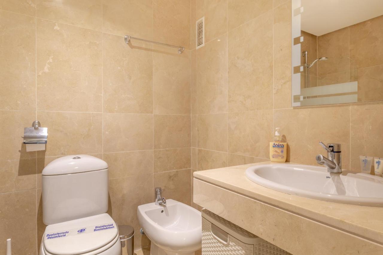 2261-Superb Apt On The Beach, On Duquesa Harbour マニルバ エクステリア 写真