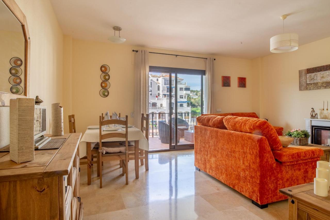 2261-Superb Apt On The Beach, On Duquesa Harbour マニルバ エクステリア 写真