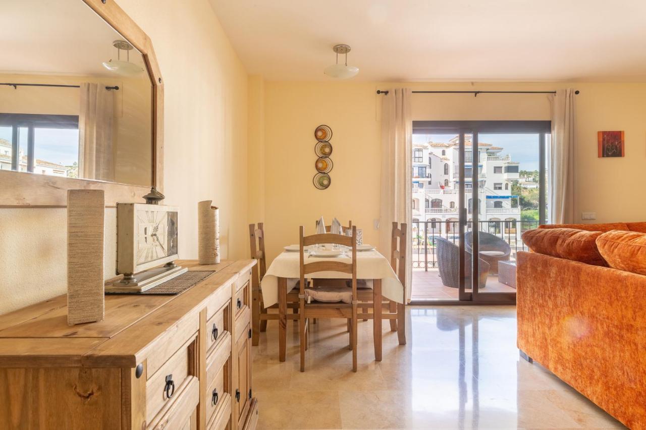 2261-Superb Apt On The Beach, On Duquesa Harbour マニルバ エクステリア 写真