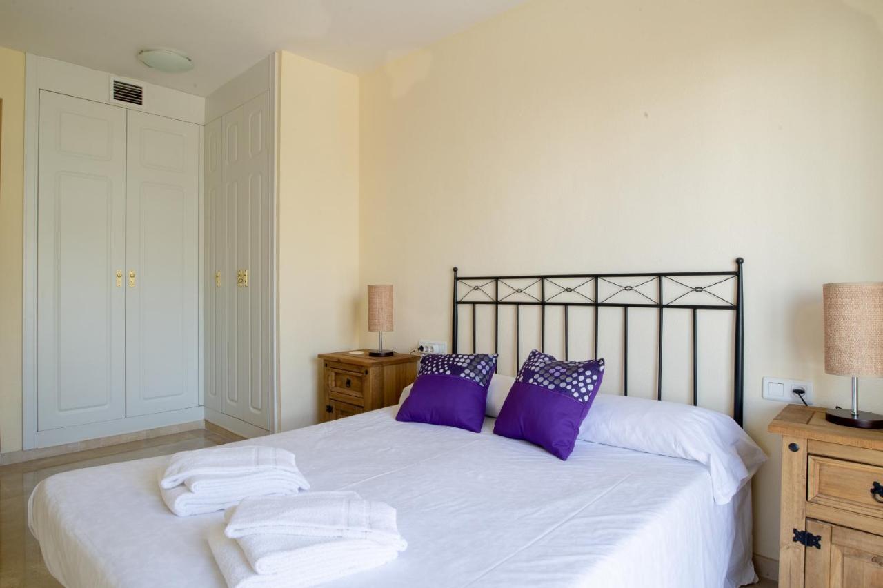 2261-Superb Apt On The Beach, On Duquesa Harbour マニルバ エクステリア 写真