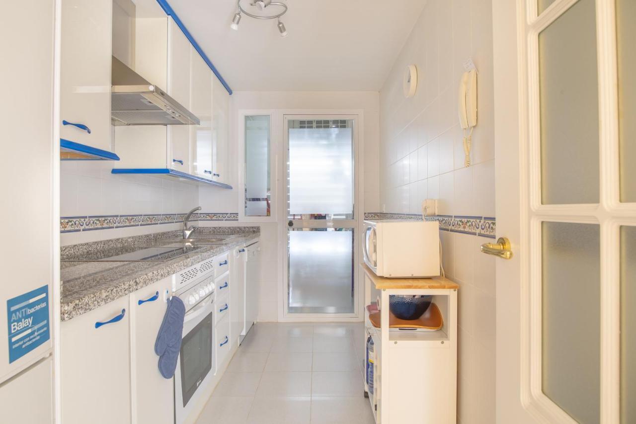 2261-Superb Apt On The Beach, On Duquesa Harbour マニルバ エクステリア 写真
